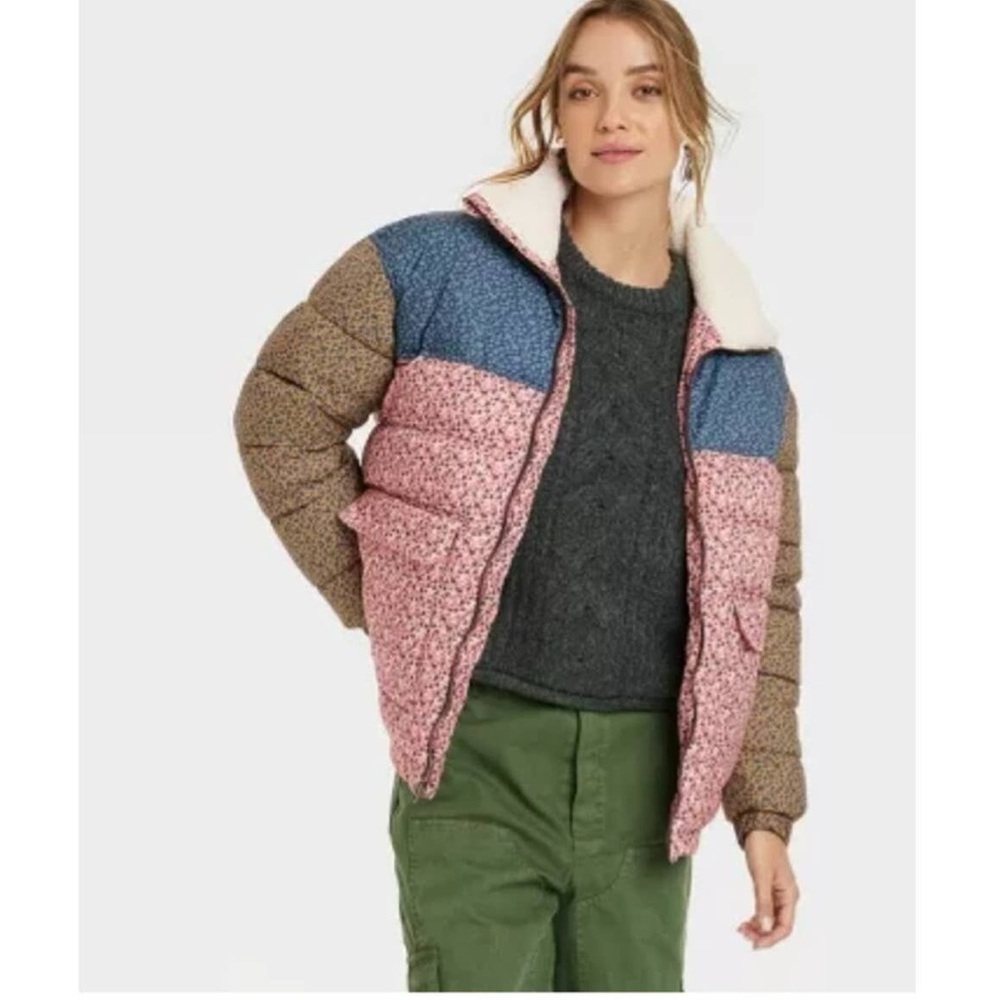 Universal Thread Mixed Floral Puffer Jacket